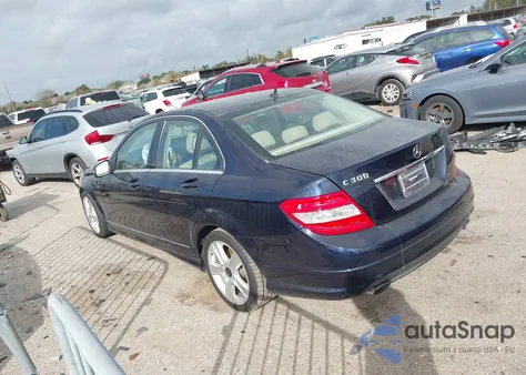 2011 Mercedes-Benz C 300 Sport из США, поврежденный, VIN WDDGF5EB1BR169999